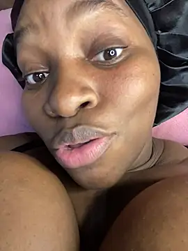 Blackpinkylips2025 live XXX chat