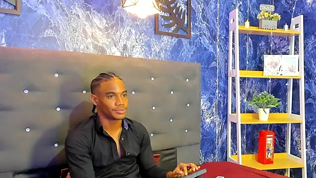 XXX chat uživo modela axel_silva4