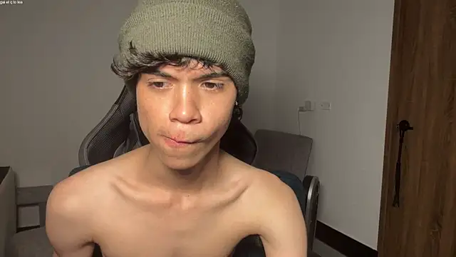 OopsAgain_'s Webcam Show