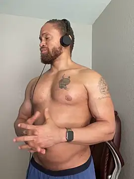 Fathero1time's Live XXX Chat