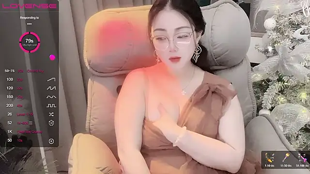 Monica-666888- 即時 XXX 聊天