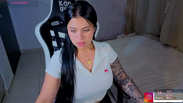 Victoryyy_ live XXX chat