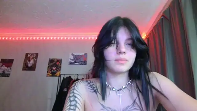 VeIvetLure's Live XXX Chat