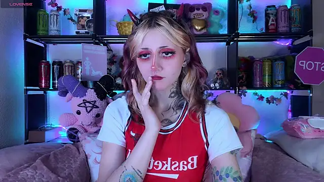 _Devill_Baby's Live XXX Chat