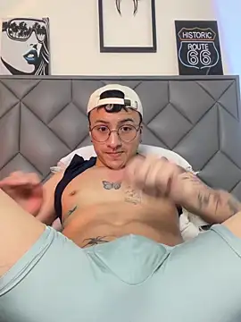 Dereck_Klain Webcam show