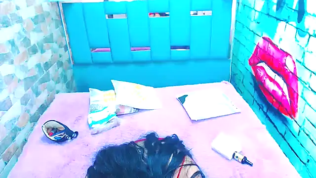 violet_bigcock774's Live XXX Chat