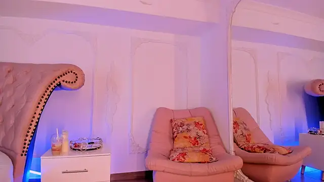 LucianaBlanco_ élő XXX-chatje