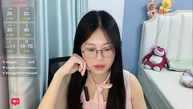 Luna-666 网络视讯表演