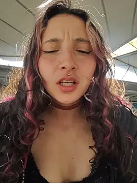 XXX chat uživo modela _Laary_Lily
