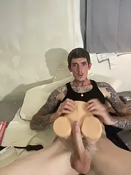 Show modela dkub93 na web-kameri