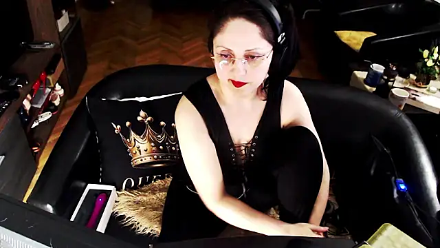 Imperatriza Adlı Modelin Canlı XXX Sohbeti