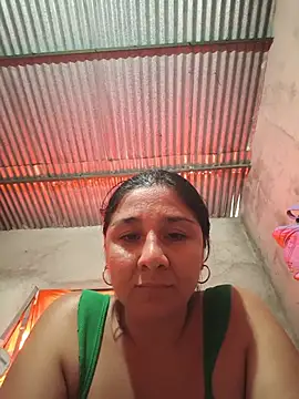 noemy-25 Show Webcam