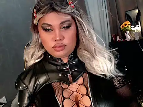 KitSmithCumerr élő XXX-chatje