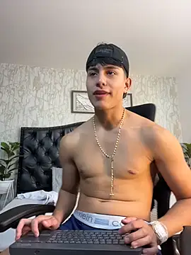 Lander_Cruz – Live XXX-chat