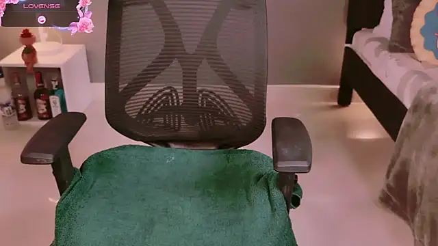 Khaleesiiii's Live XXX Chat
