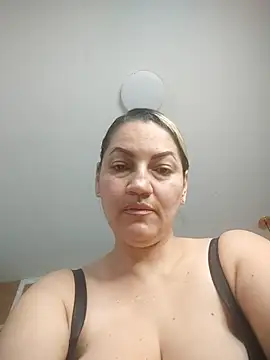 Heidy_milf Obrolan Langsung XXX