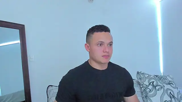 KingLevi01 现场XXX聊天
