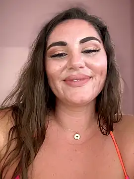lovely_beast Show in webcam