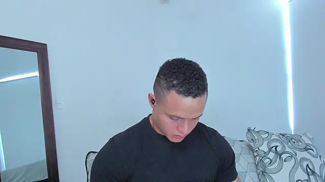 KingLevi01 Live XXX-chat