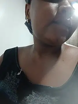 queennapal's Live XXX Chat