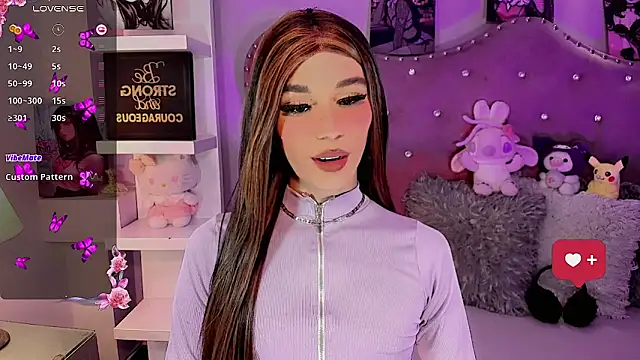 Megaan_Dolll Show in webcam