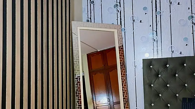 Alex_Bloom: απευθείας συνομιλία ΧΧΧ
