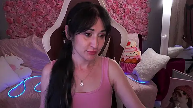 Chatroom XXX en direct de CarolinaaFoxyyy