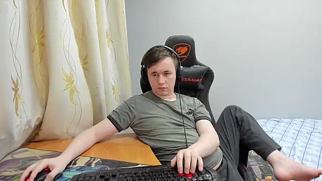 iliaskrislove's Live XXX Chat