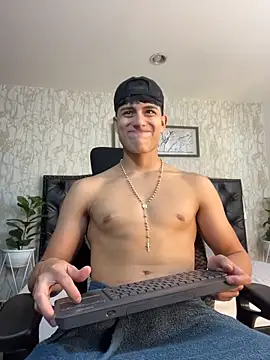 Lander_Cruz's Live XXX Chat