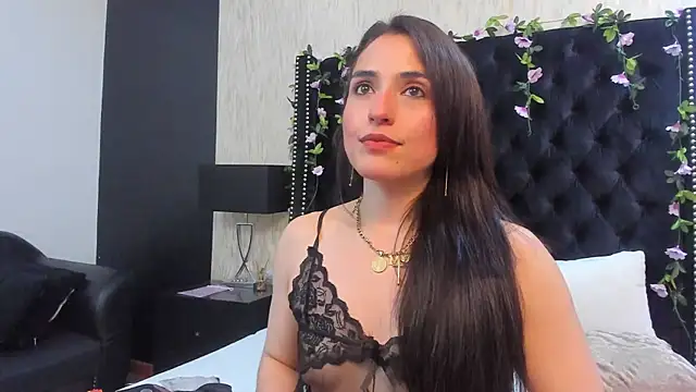 MeganNightt – Naživo XXX chat