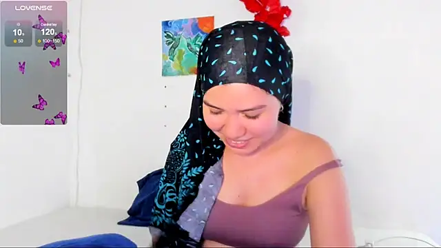 MatchedEyebrow's Live XXX Chat