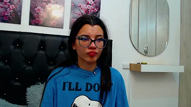 XXX chat uživo modela pinky_f00x