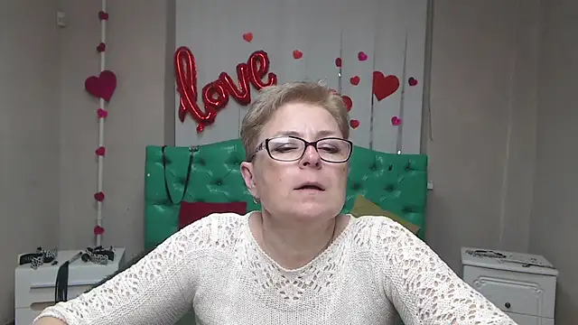 EmiliaGree Live XXX-chat
