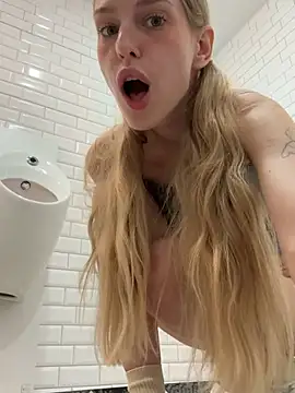 kira_mia Chat XXX live