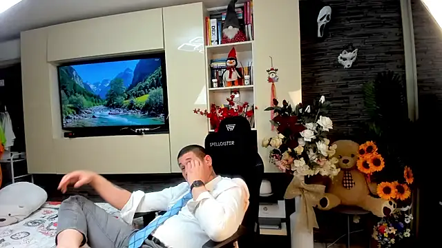 SpartacusDaddy48 Show Webcam