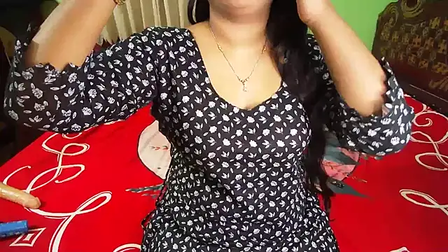 แชท XXX สดของ BengaliQueenStar