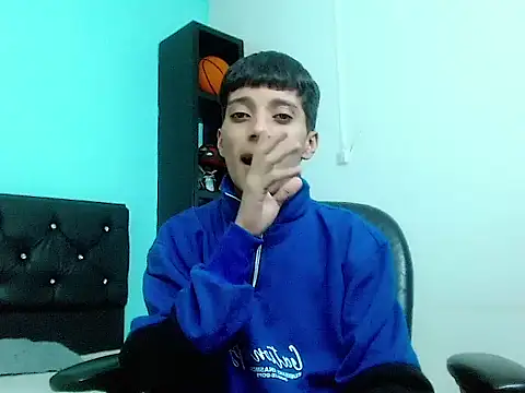 jl_brayan12's Webcam Show