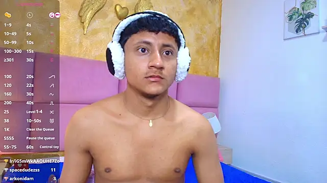 Thiago_Nova's Webcam Show