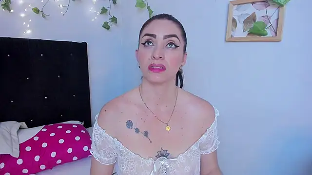 MeganHoffmaan's Live XXX Chat