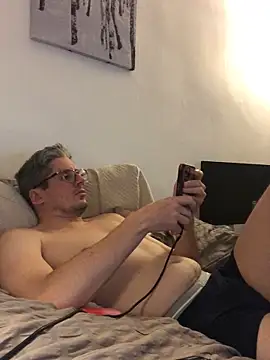 Czat XXX na żywo – Awkwardguy