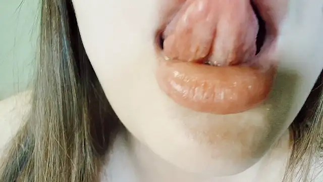 AliseSexyDoll777 现场XXX聊天