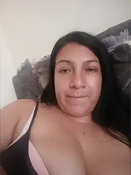 Katysaez's Live XXX Chat