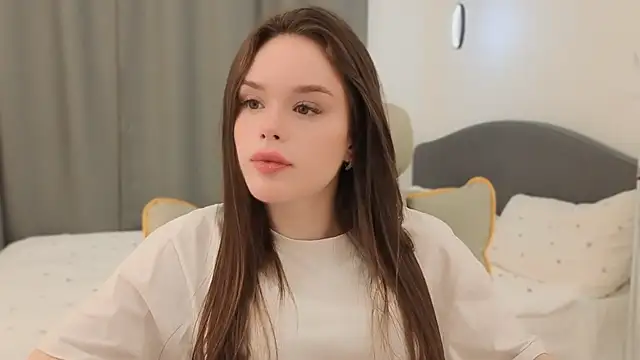 ginnyclub Show in webcam