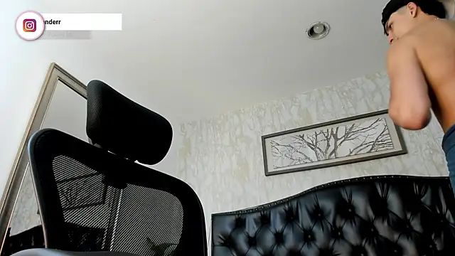 Lander_Cruz Show Webcam