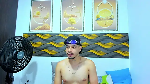 Chat +18 de Leon_Hotx ao vivo