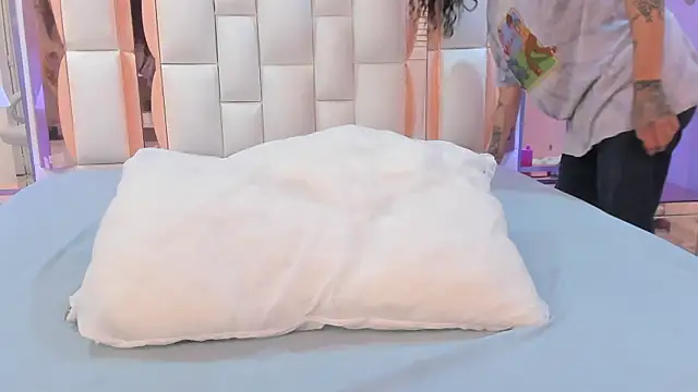 Goldentemptation_ Obrolan Langsung XXX