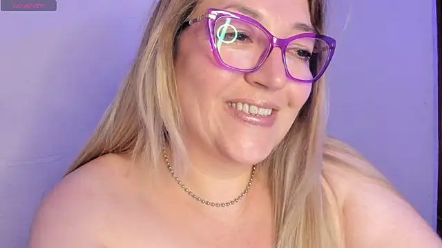 Naty_Mature_ Show in webcam