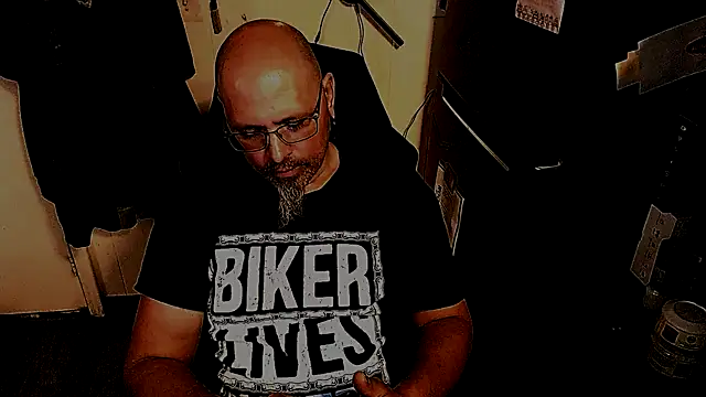 Pertunjukan Kamera Web KrazyLegz