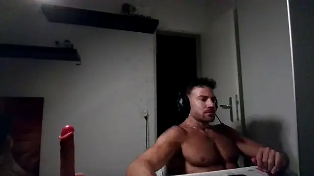 alpha-hunk Live XXX-chat