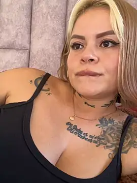 Živý XXX chat _CuteGirls_